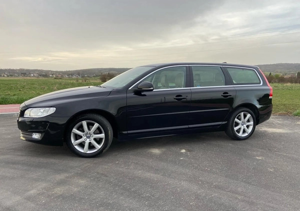 Volvo V70 cena 56500 przebieg: 157800, rok produkcji 2015 z Rzeszów małe 562